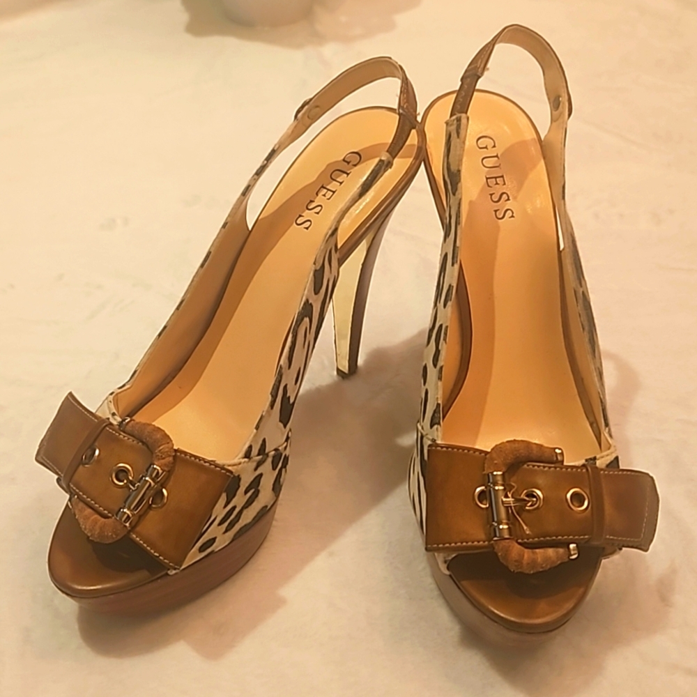 Guess 7.5 Kioko Leopard Cheetah Heels Pumps